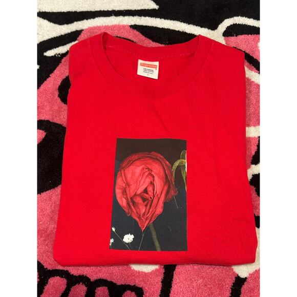 Supreme Akari Rose Tee – Red – Size Large - Picture 2 of 13